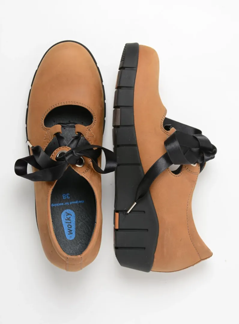 DAMES Wolky Lage Veterschoenen|Herfst/Winter<Boston - camel nubuck