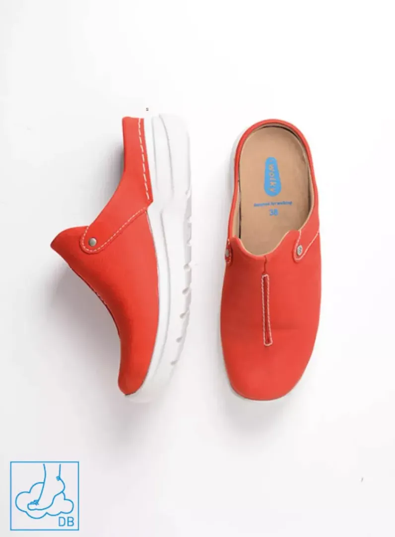 DAMES Wolky Slippers|Klompen<Holland DB - rood nubuck