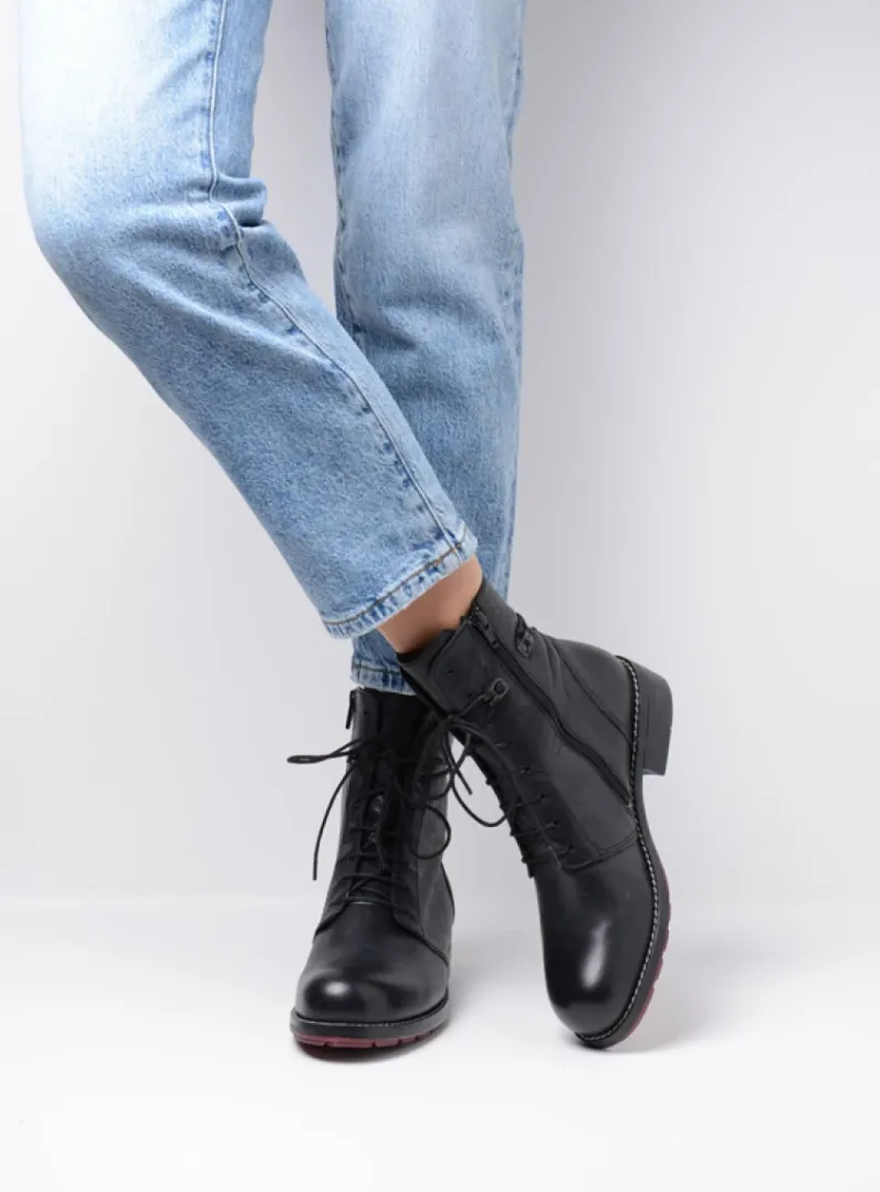 DAMES Wolky Veterlaarzen|Halfhoge Laarzen<Murray - zwart leer