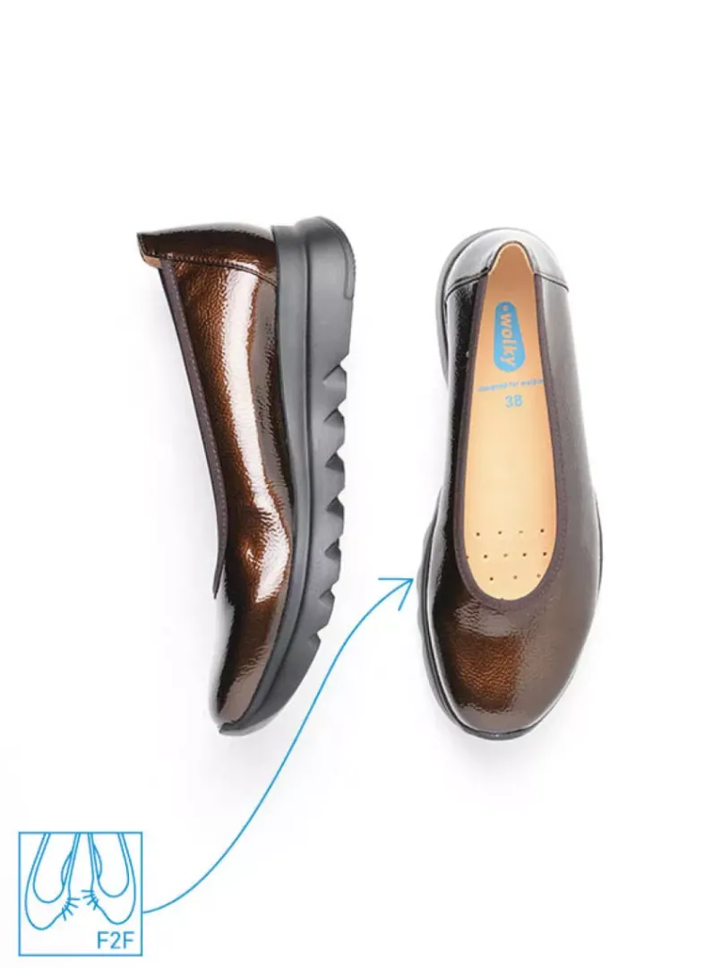 DAMES Wolky Instappers<Snallerina F2F - koper lak biocare