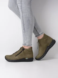 DAMES Wolky Hoge Veterschoenen|Wandelschoenen<Why - pesto groen nubuck