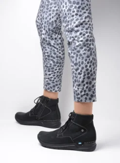 DAMES Wolky Hoge Veterschoenen|Wandelschoenen<Whynot HV - zwart nubuck